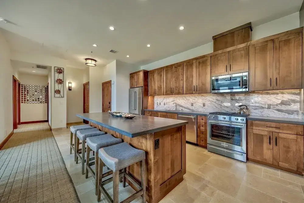 Luxury Two Bedroom Residence Steps From Heavenly Village Condo