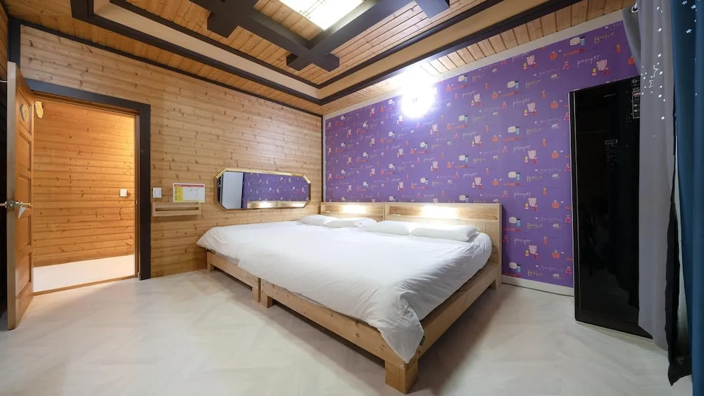 Gyeongju Liune Kids Pool Villa Pension