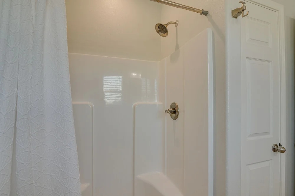 Crystal Beach Home w/ Covered Patio: Pets Welcome!