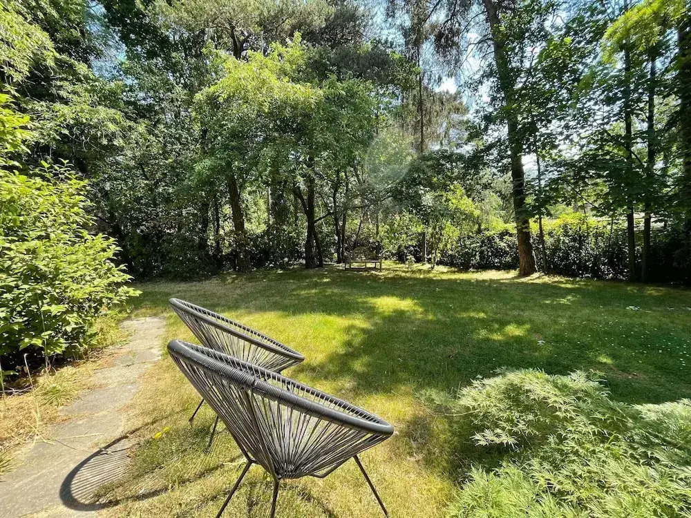 Tranquil holiday home in the middle of nature