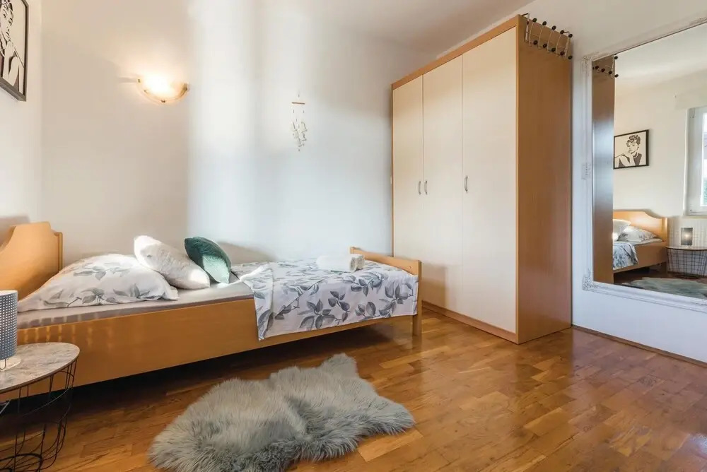 3 Bedroom Beach Front Home In Savudrija