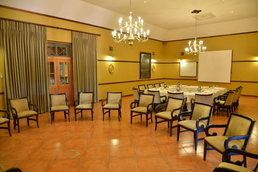 De Hoek Country Hotel