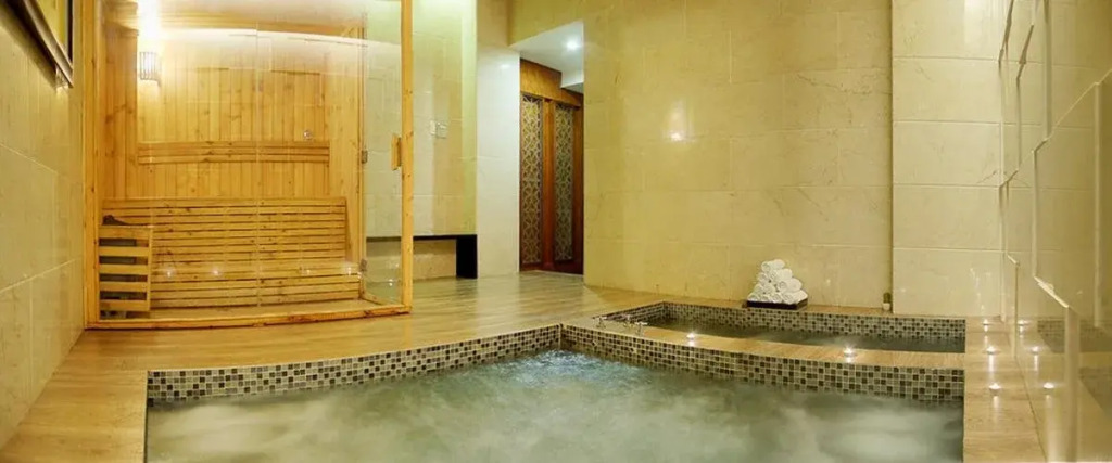 Nhat Ha L’Opera Hotel