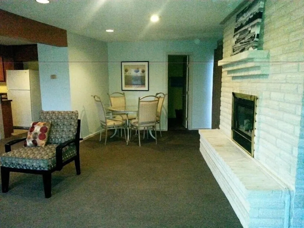 Lodge At Turkey Cove
