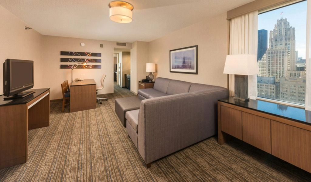 Embassy Suites by Hilton Chicago Downtown Magnificent Mile