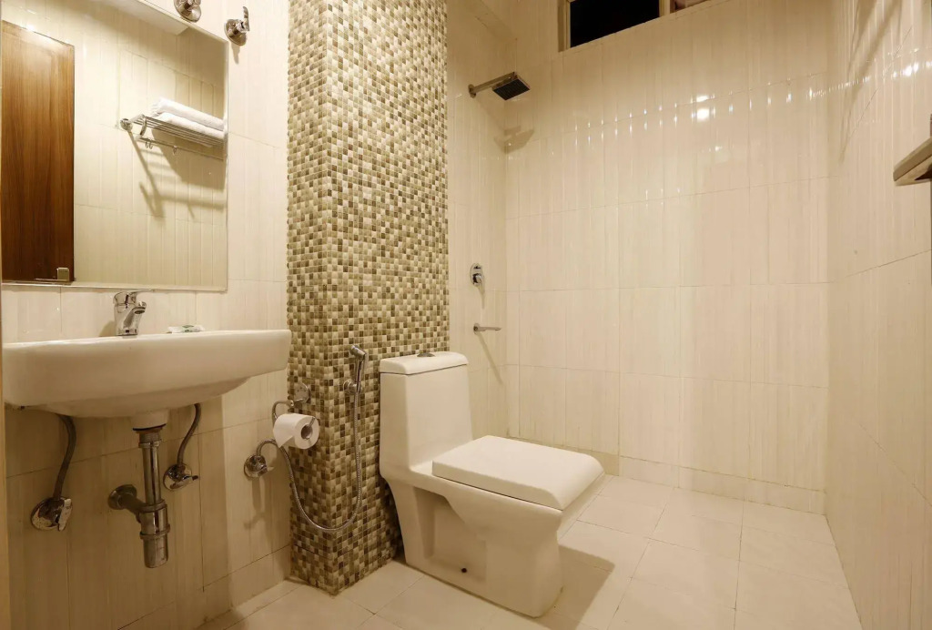 Airport Hotel Chanakya