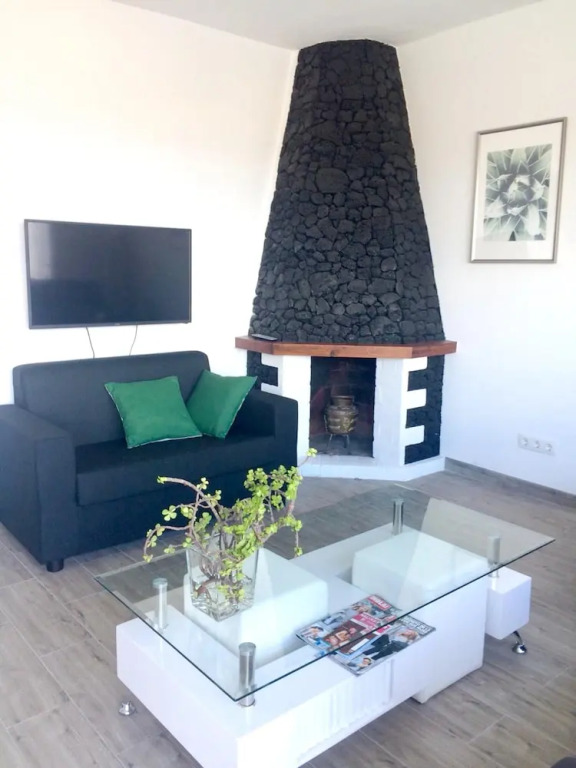 Apartment With 2 Bedrooms in Puerto de la Cruz, With Wonderful sea View, Enclosed Garden and Wifi