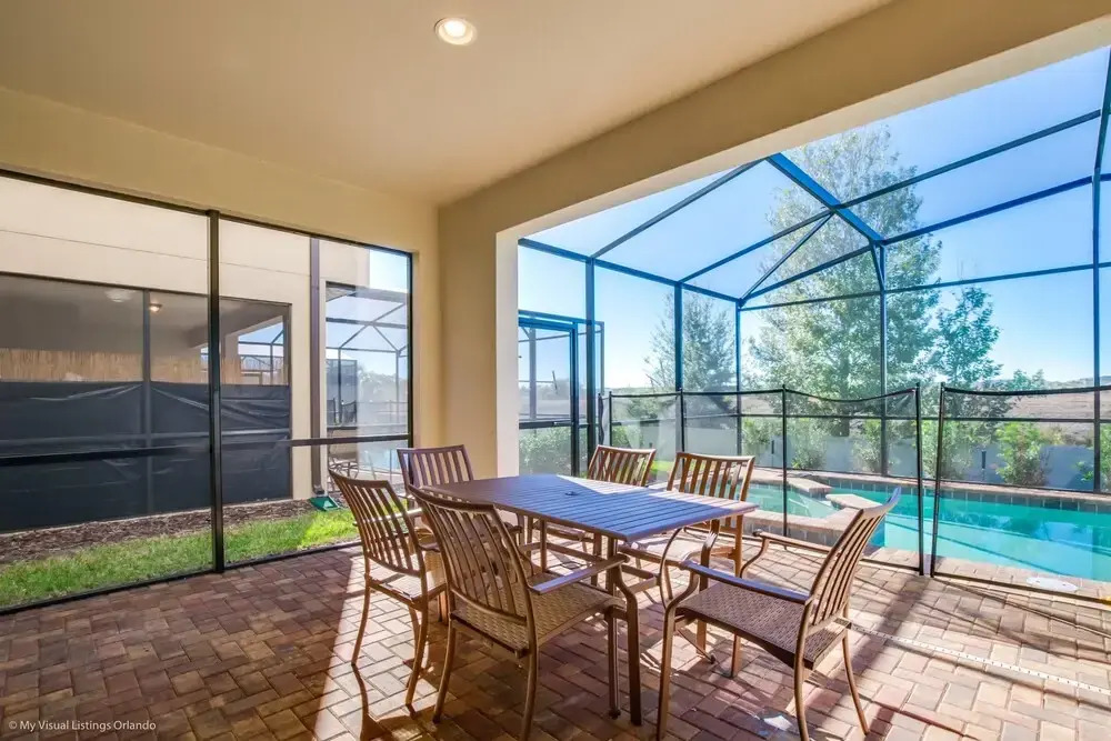 7 BD 5.5 BH Villa Game Room Pool Spa