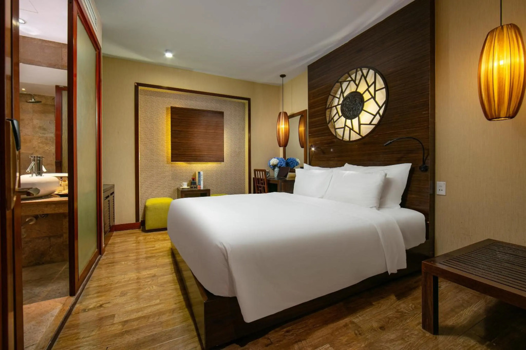Oriental Suites Hotel & Spa