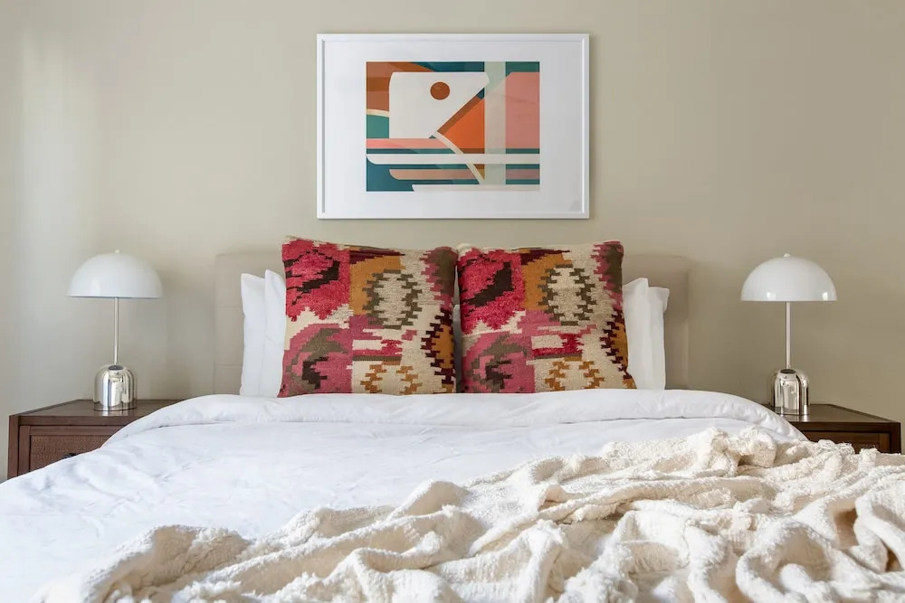 Serene North Park Suites by Sonder