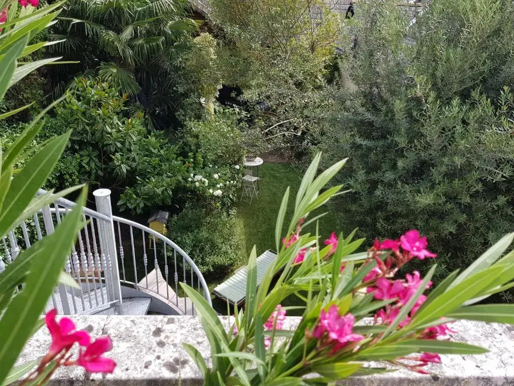 72m² avec terrasse dans demeure angevine de 2 étages