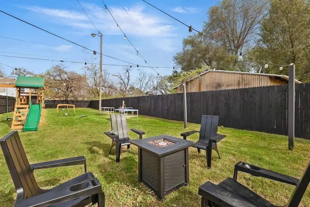 Modern 2BR Unit 3 With Hot Tub