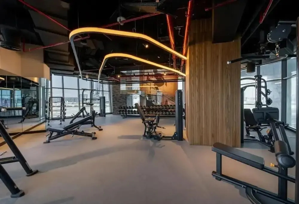 Luxurious 2BR w/ Waterfront and Burj Khalifa View