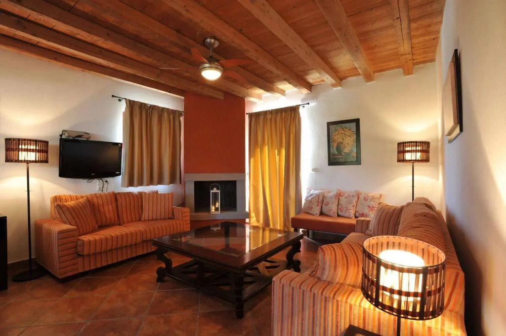 Varos Village Boutique Hotel