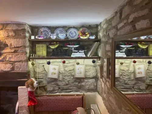 Half-pint Cottage