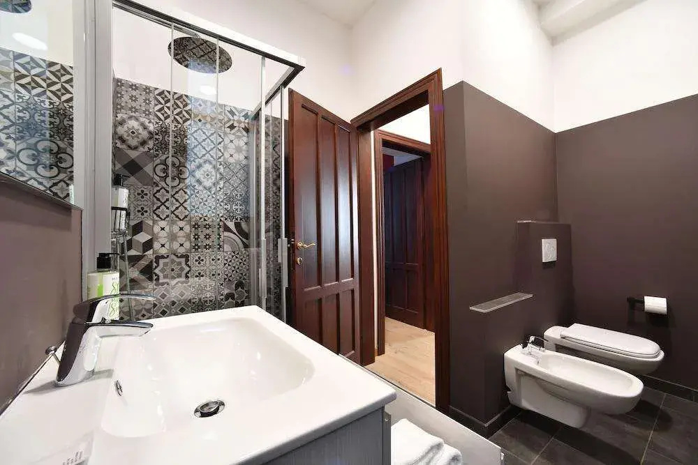 House of Bruno Apartments - NO Reception