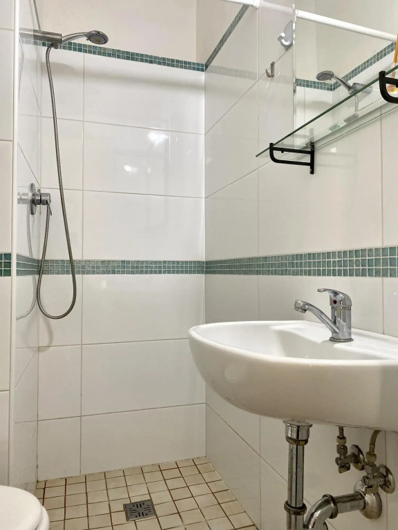 3 people, 1 bathroom, suitable for couples, central location, few steps from the sea-Dimora Rosa Bianca