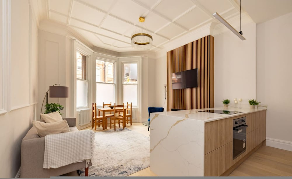 London Lovers - Newly Refurbished 2 BR in Chelsea