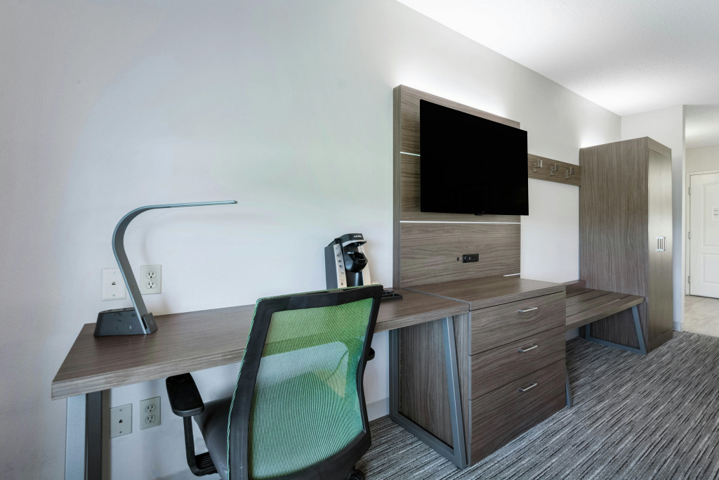 Holiday Inn Express and Suites Jasper