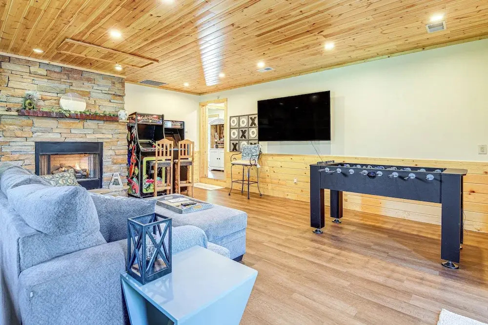 Family Sevierville Cottage w/ Game Room & Hot Tub!