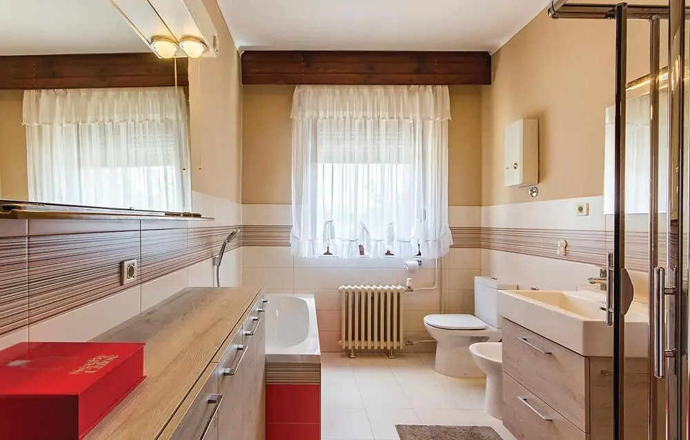 Amazing Home in Marcana With Wifi and 6 Bedrooms