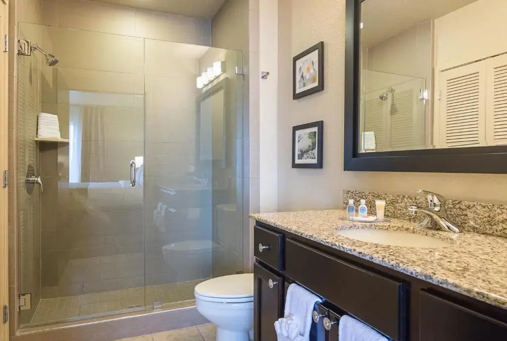 Simmons Suites