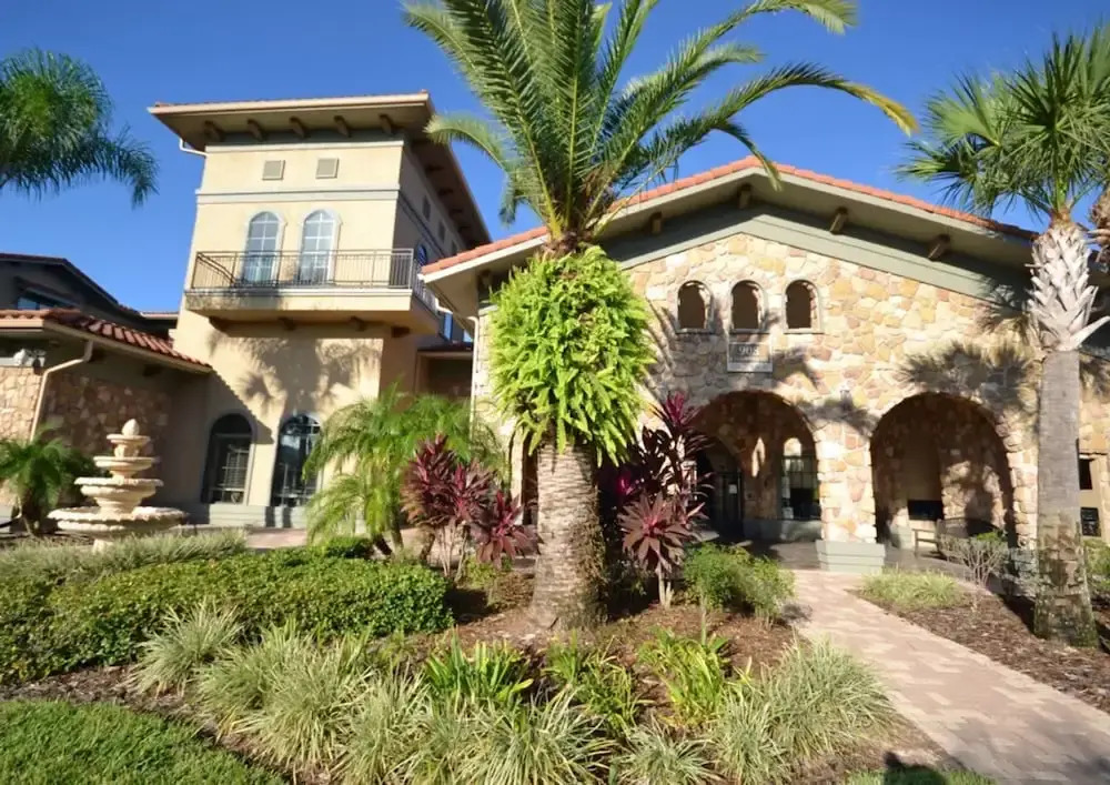 3 Bedroom Condo at Bella Piazza