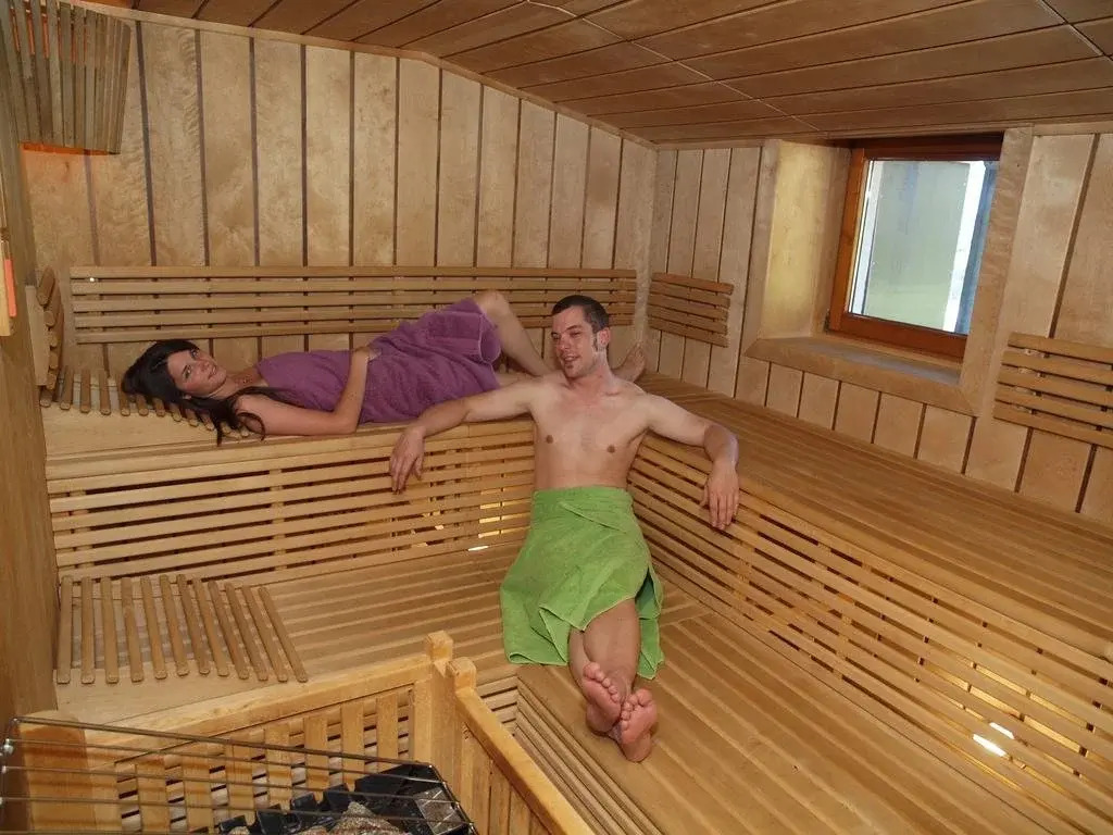 Pitzis Kinderhotel - Family Only