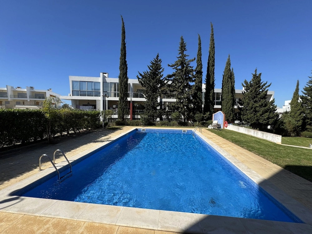 Portimão Shine With Pool by Homing
