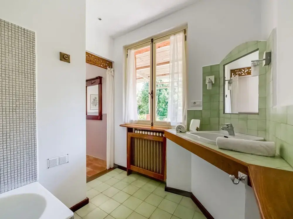 Secluded Holiday Home in La Croix Valmer Near Seabeac