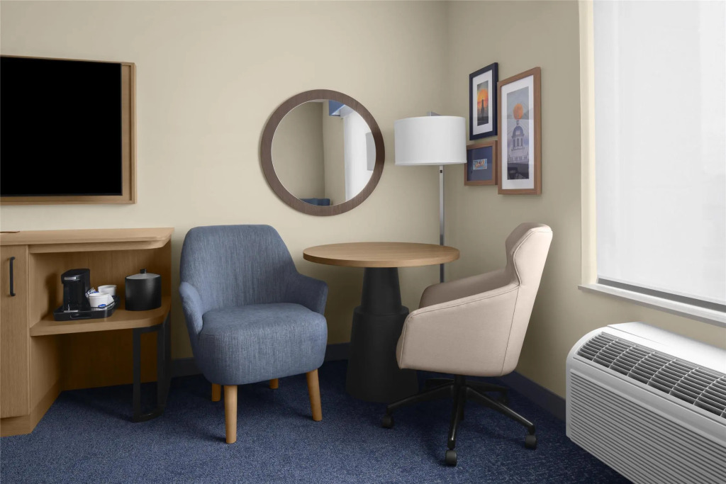 Hampton Inn & Suites By Hilton Long Island Farmingdale