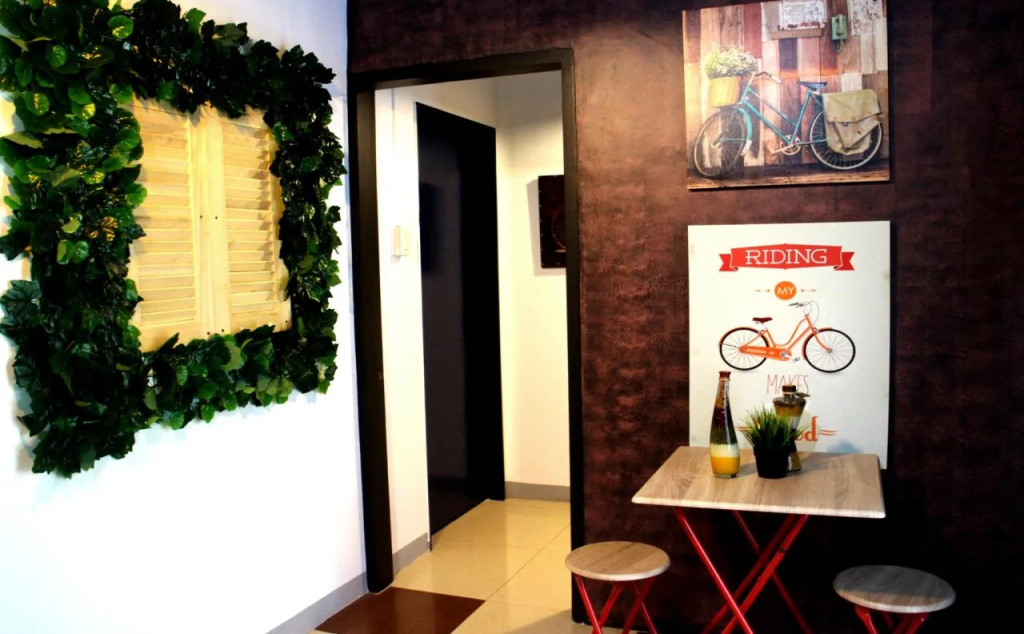Sea Breeze Hostel