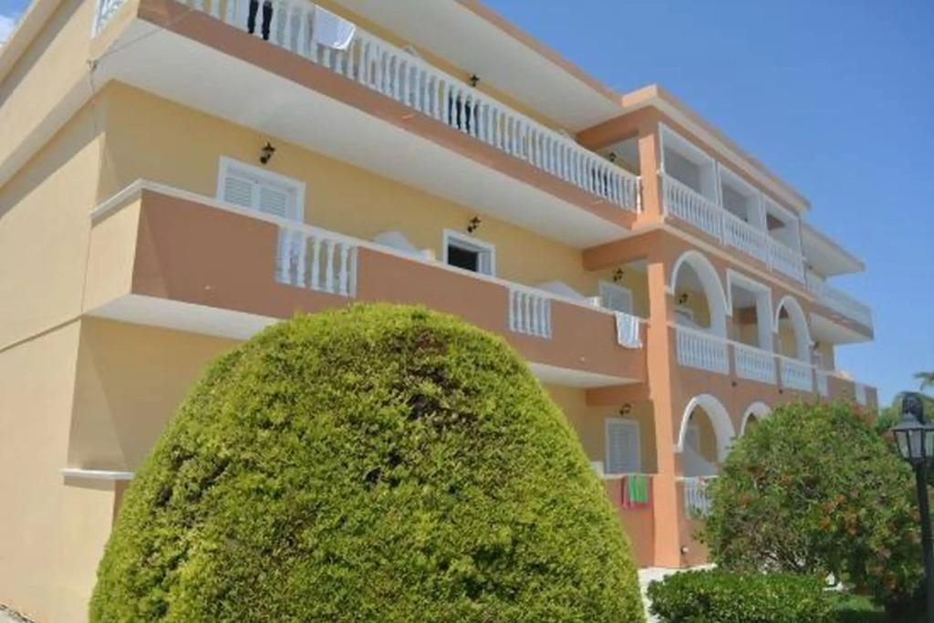 Derekas studios & apartments