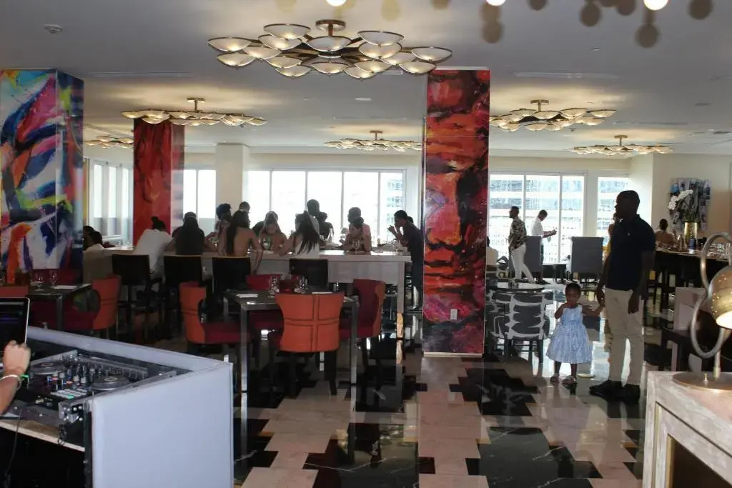 Deluxe 5 Star Condo Iconbrickell@25Th, Free Spa/Gym/Pool