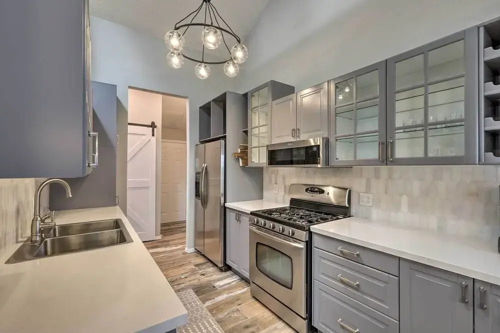 Modern Flagstaff Retreat ~ 4 Mi to Downtown!