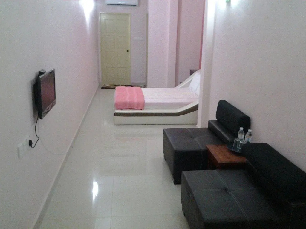 D'Family Hotel