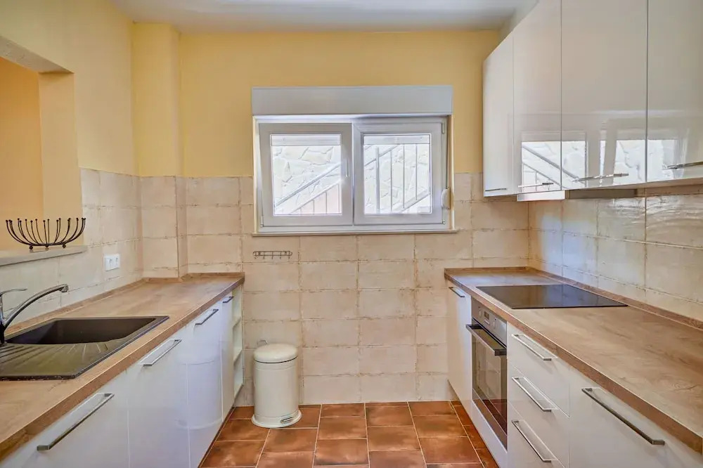 Anovi Holiday Homes by Litto - 5 Min Walk to Beach