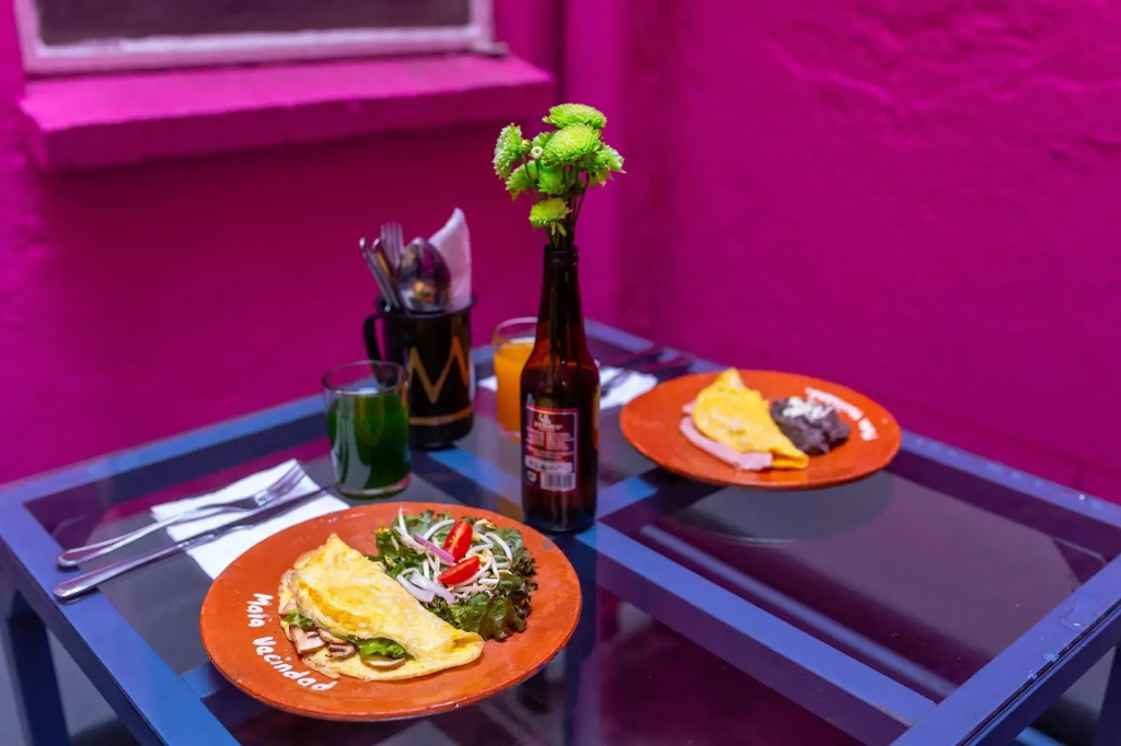 Mala Vecindad Beer Hotel