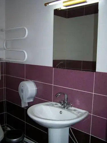 Ainaline Hotel