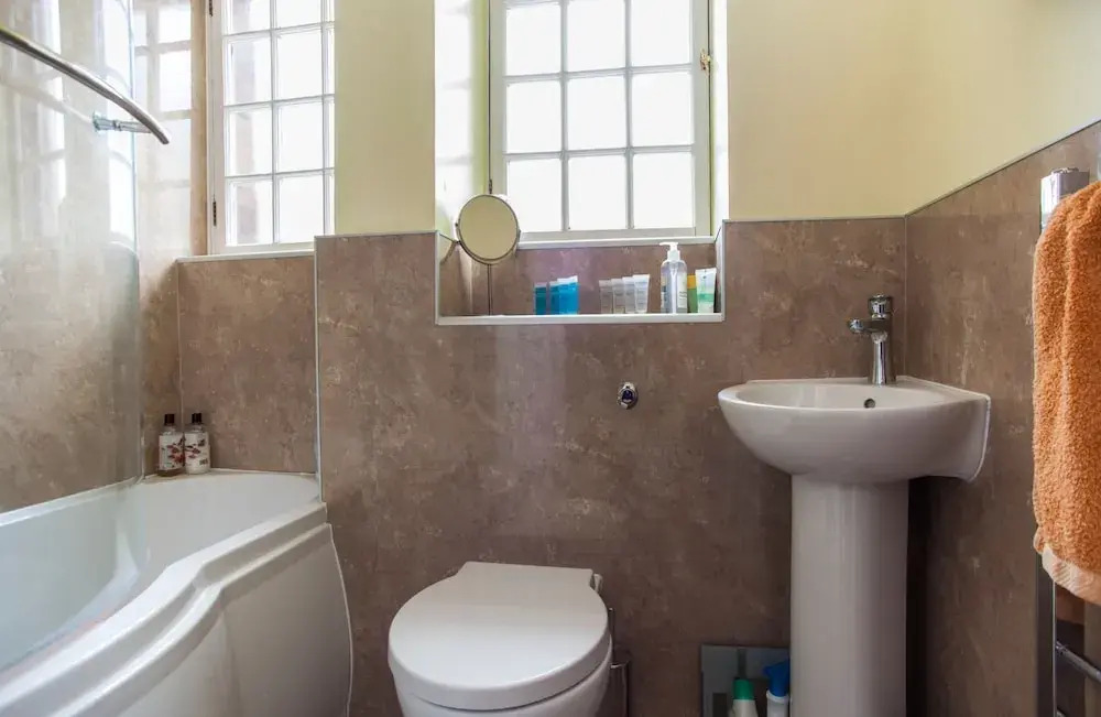 Historic Dean Village Treasure, Sleeps 4