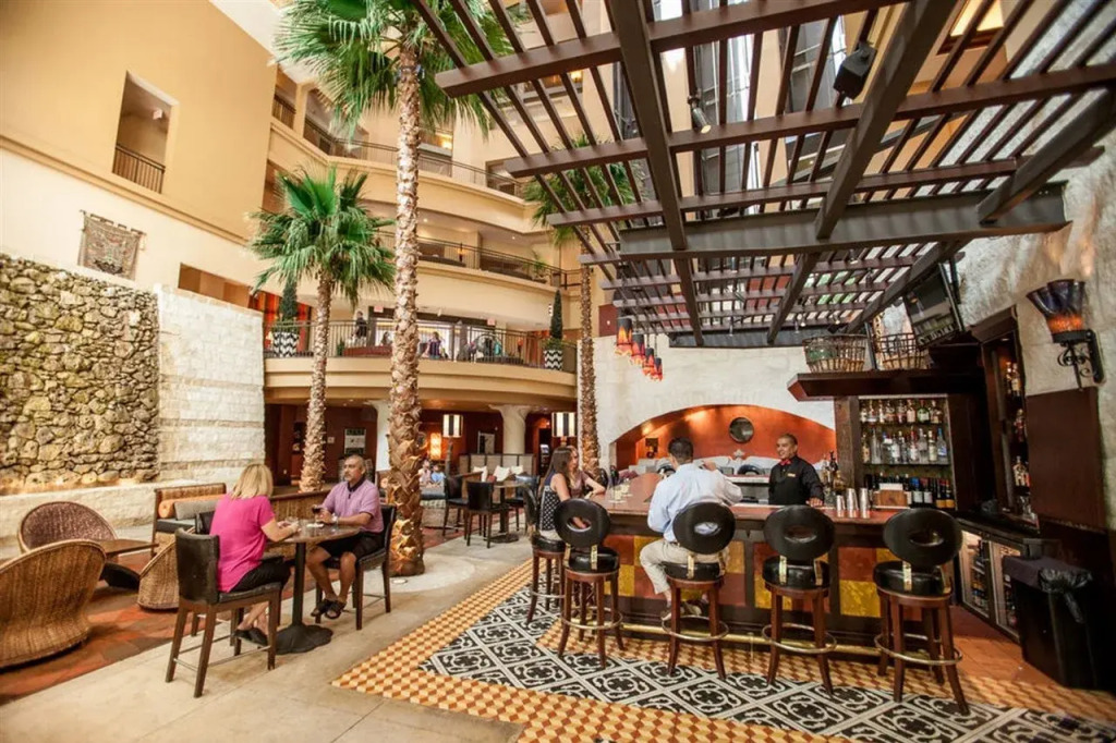 Hotel Contessa - Suites on the Riverwalk