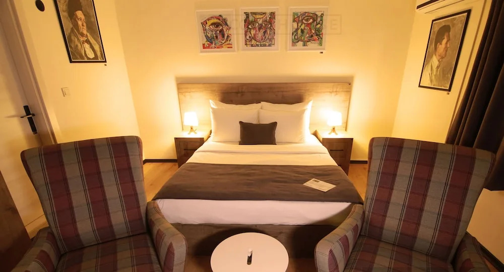 Second House Hotel