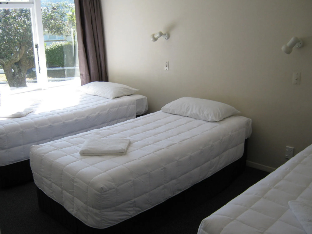 Tāhuna Beach Holiday Park