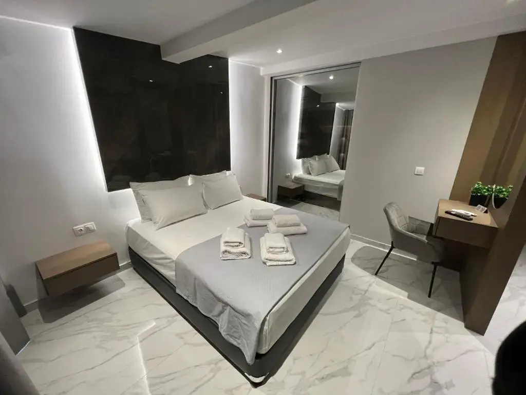 V luxury Suites