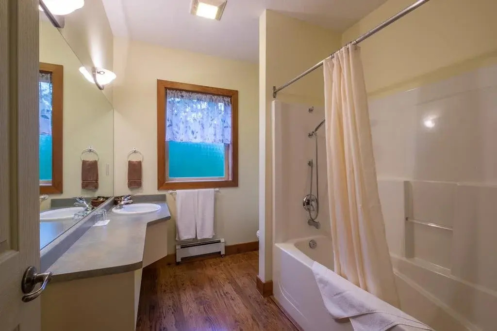 Kiwi Cove Lodge