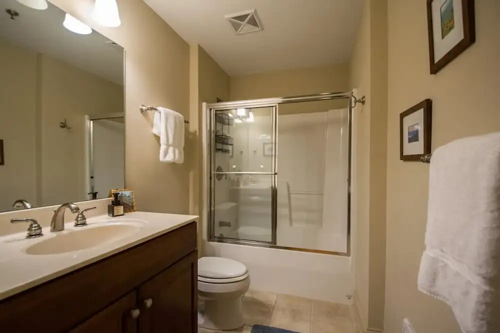 Scenic 2BR Condo w Porch Pool Near Slope Trails