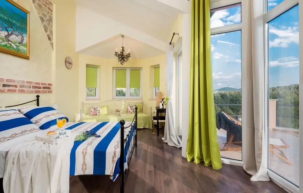 Awesome home in Sibenik w/ Outdoor swimming pool and 4 Bedrooms