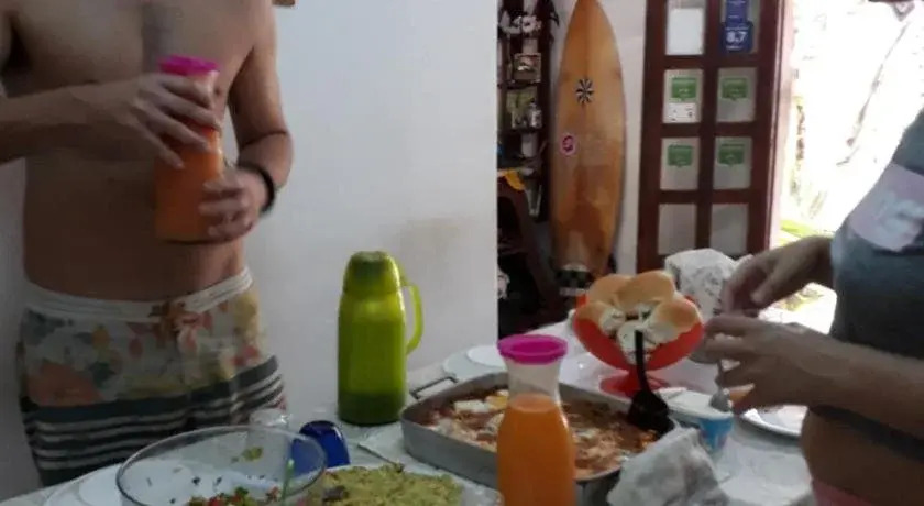 Roses hostel e pousada