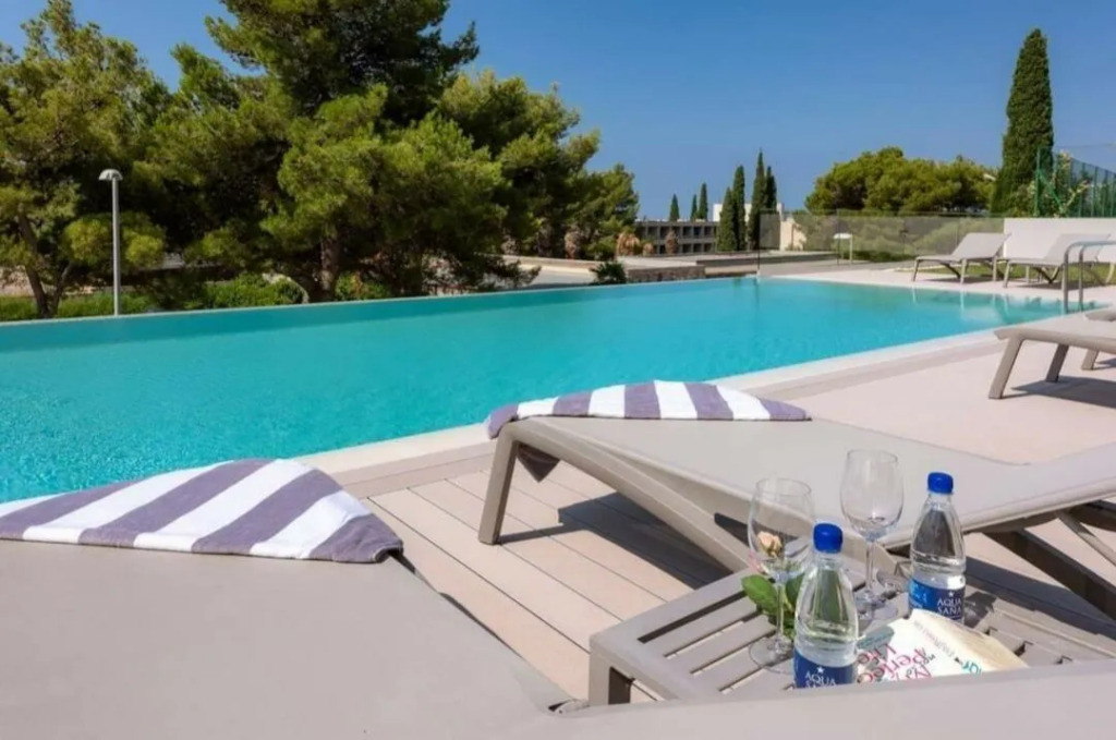 Luxury Residence Gabriela with Pool