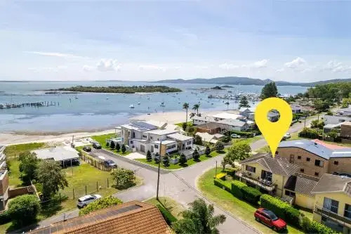 Sunset Place' 1/29 Sunset Boulevard- Gorgeous Townhouse So Close To The Water